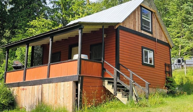 The Cottage at Paradise Hills