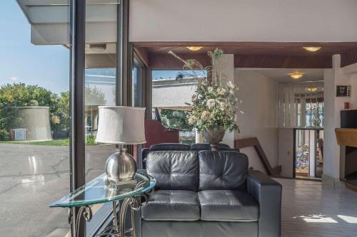Rodeway Inn Fallsview 