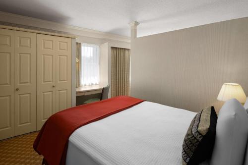 Royal Scot Hotel 