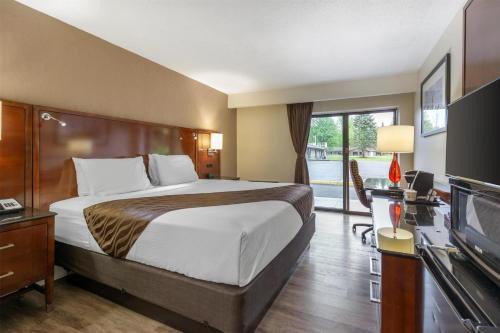 Surestay Hotel 