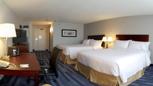 Holiday Inn Ottawa East Ihg Hotel 